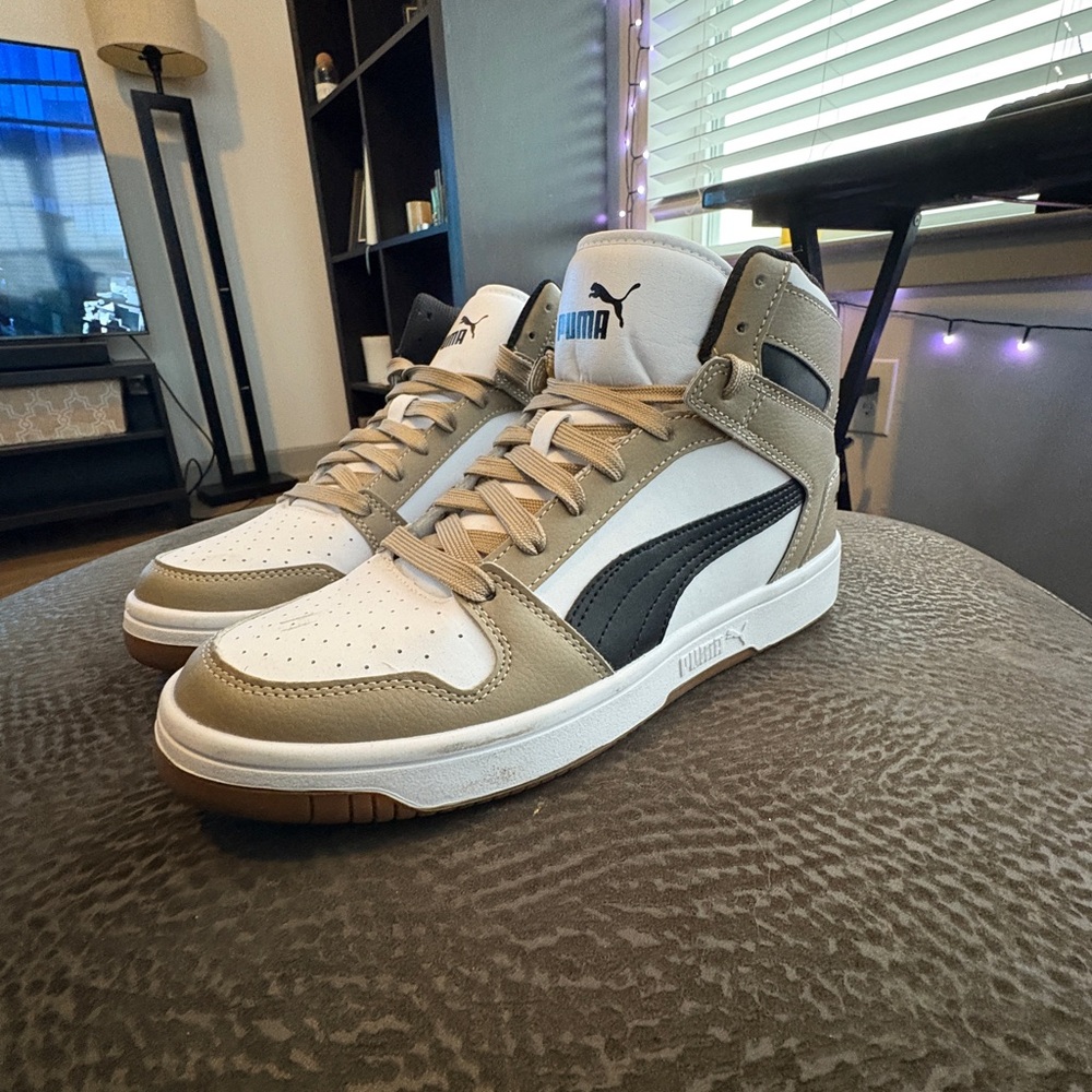 PUMA Rebound LayUp Mid Sneakers – Men’s 8 – White/Black/Desert Tan – 369573-62